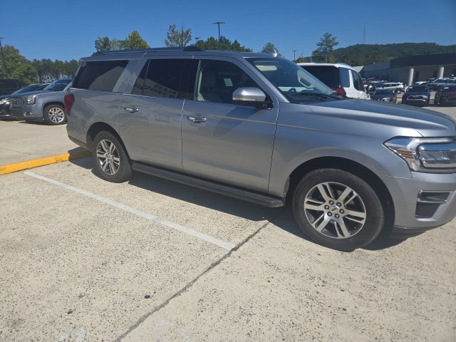 Used 2024 Ford Expedition Max Limited AWD/4WD image 17