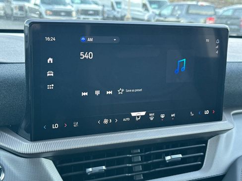 New 2026 Ford Explorer Active w/ Active Comfort Package image 21