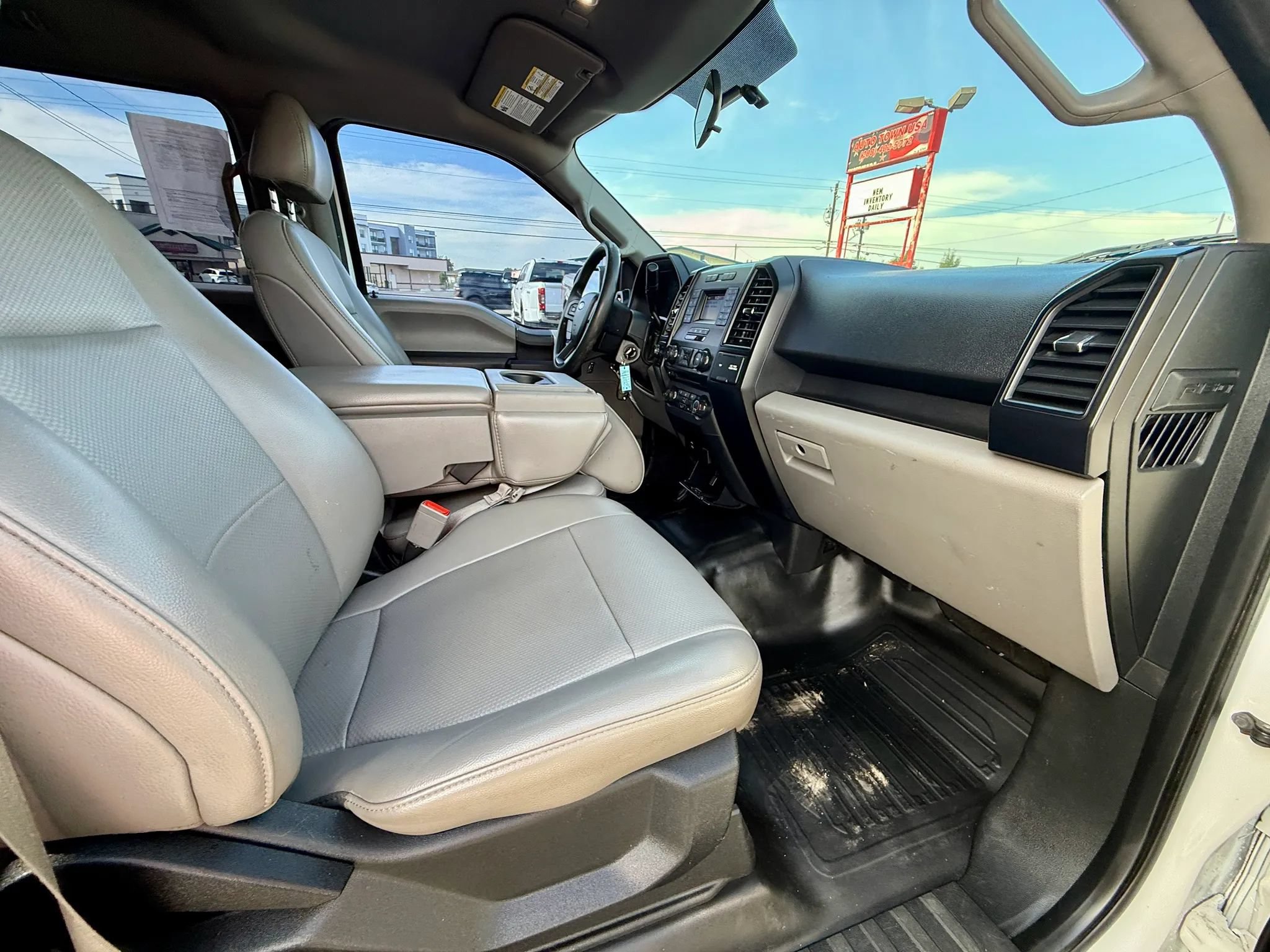 Used 2018 Ford F150 XL w/ Equipment Group 101A Mid AWD/4WD image 16