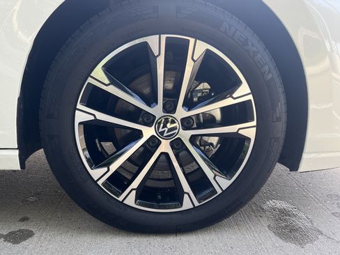 Certified 2025 Volkswagen Jetta Sport FWD image 11