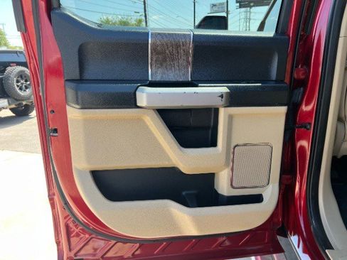 Used 2019 Ford F250 Lariat w/ Lariat Ultimate Package image 28