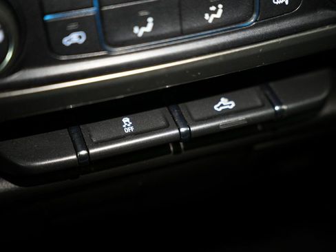 Used 2019 Chevrolet Silverado 1500 LT image 25