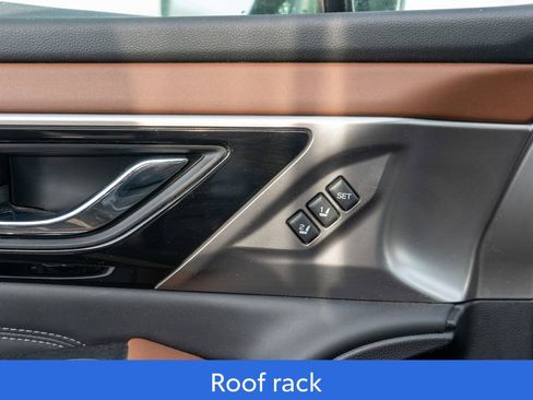 Used 2022 Subaru Outback Touring image 18