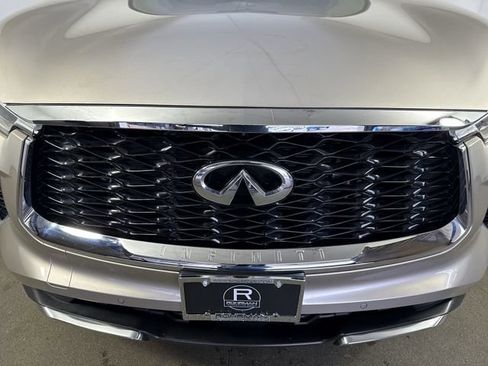 Used 2022 INFINITI QX60 Sensory w/ Cargo Package image 29