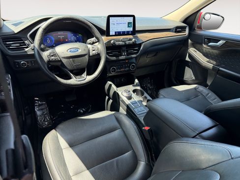 Used 2020 Ford Escape Titanium w/ Titanium Premium Package 2.0 FWD image 15