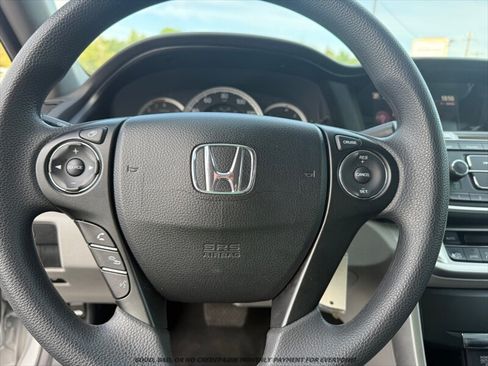 Used 2013 Honda Accord LX image 25