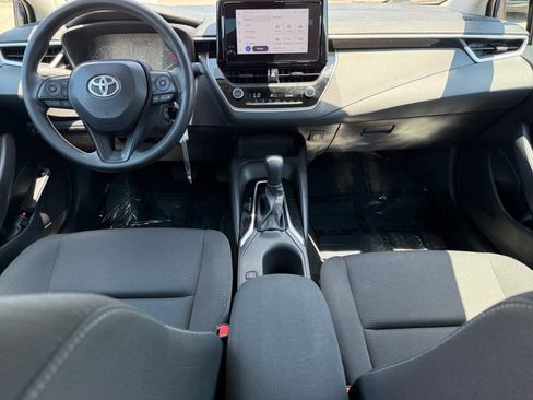Used 2025 Toyota Corolla LE FWD image 13