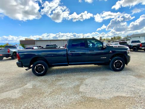 Used 2025 RAM 3500 Laramie AWD/4WD image 6