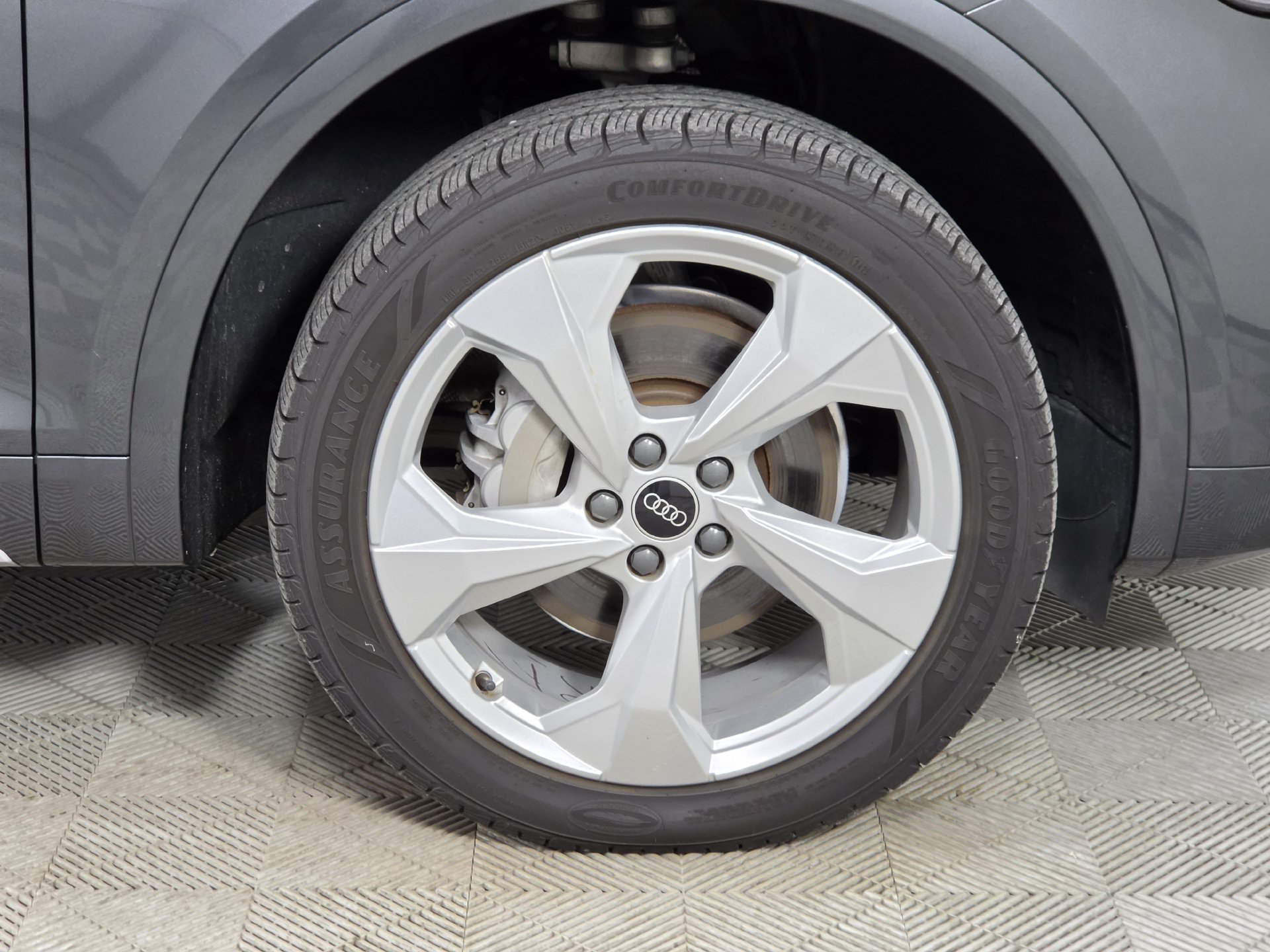 Used 2023 Audi Q5 2.0T Premium Plus AWD/4WD image 46
