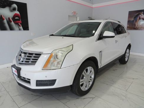 Used 2014 Cadillac SRX Luxury image 8