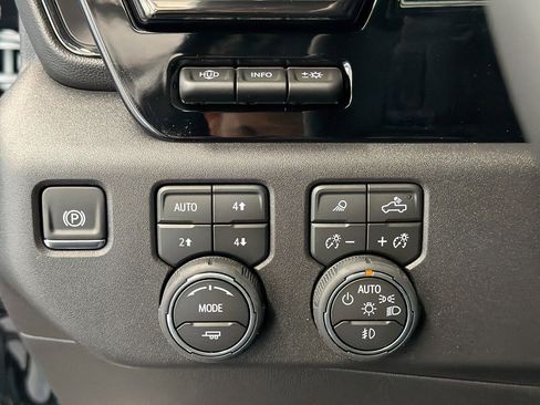 New 2026 Chevrolet Silverado 1500 ZR2 AWD/4WD image 24