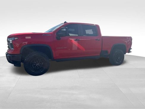 Used 2026 Chevrolet Silverado 2500 ZR2 AWD/4WD image 3