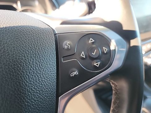 Used 2023 Chevrolet Traverse Premier w/ Redline Edition AWD/4WD image 11