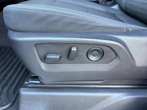 Certified 2025 Chevrolet Silverado 1500 LT RWD image 12