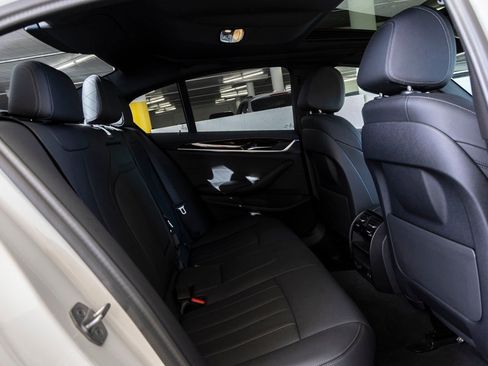 Certified 2023 BMW 530i 530i w/ M Sport Package image 23