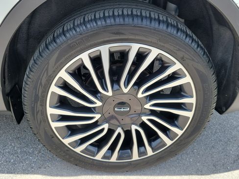 Used 2021 Lincoln Corsair Reserve w/ Elements Package AWD/4WD image 28
