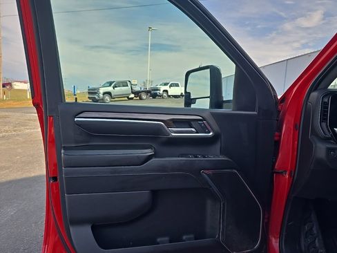 Used 2024 Chevrolet Silverado 3500 LT w/ Convenience Package image 11