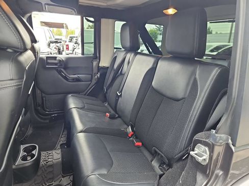 Certified 2017 Jeep Wrangler Unlimited Sahara AWD/4WD image 13
