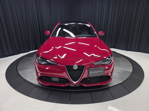 Used 2022 Alfa Romeo Giulia Ti image 6