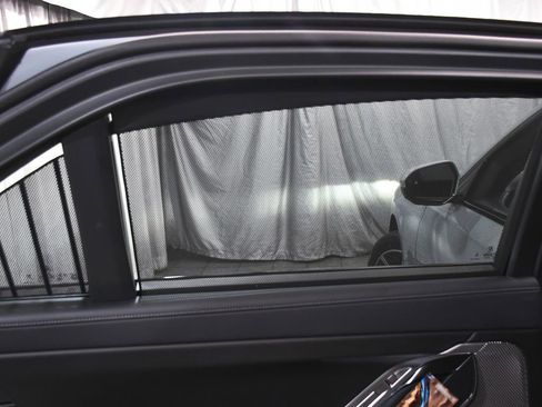Used 2025 BMW 740i RWD image 16