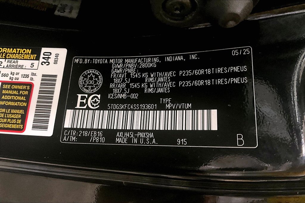 Used 2025 Toyota Sienna XSE AWD/4WD image 36