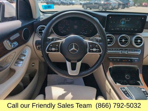 Used 2021 Mercedes-Benz GLC 300 4MATIC image 15