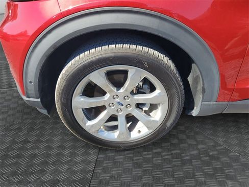 Used 2020 Ford Explorer Platinum w/ Premium Technology Package image 14