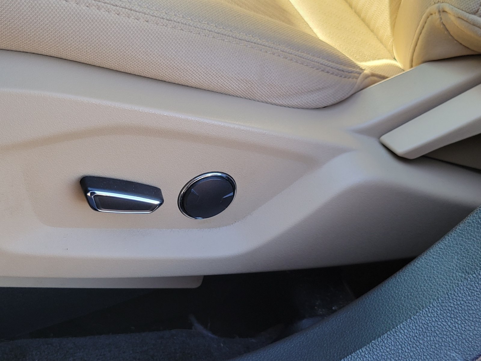 Used 2017 Ford Explorer 4WD image 10