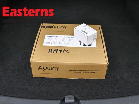 Used 2021 Tesla Model Y Long Range AWD/4WD image 9