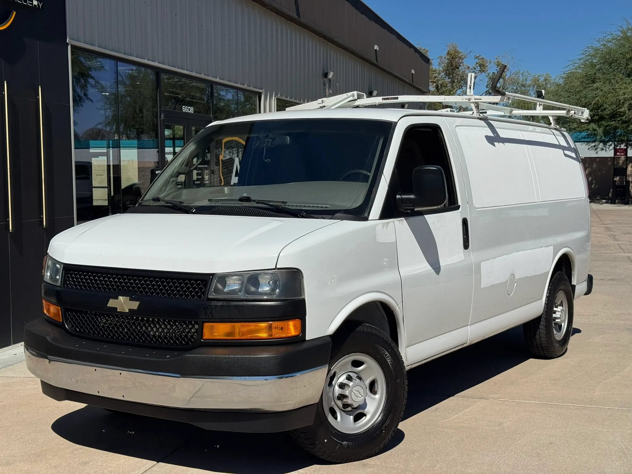 Used 2019 Chevrolet Express 2500 w/ Driver Convenience Package RWD image 1
