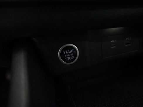 Certified 2022 Nissan Rogue SV AWD/4WD image 30