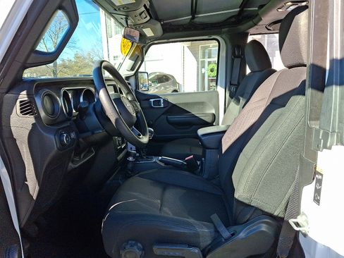 Used 2023 Jeep Wrangler Sport image 15