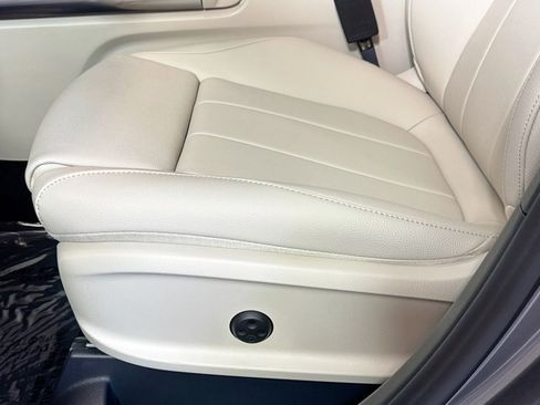 New 2026 Mercedes-Benz GLA 250 GLA 250 4MATIC SUV image 17