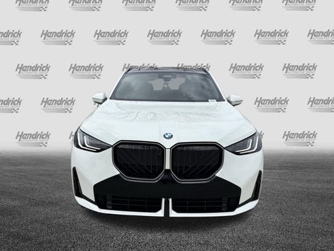 New 2026 BMW X3 xDrive30 w/ Premium Package image 3
