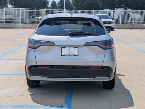 Certified 2025 Honda HR-V EX-L image 8