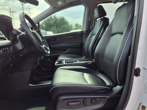 Certified 2023 Honda Odyssey Elite image 16