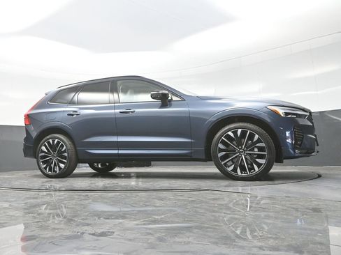 New 2026 Volvo XC60 B5 Ultra w/ Protection Package Premier image 26