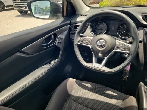 Certified 2020 Nissan Rogue Sport S FWD image 16