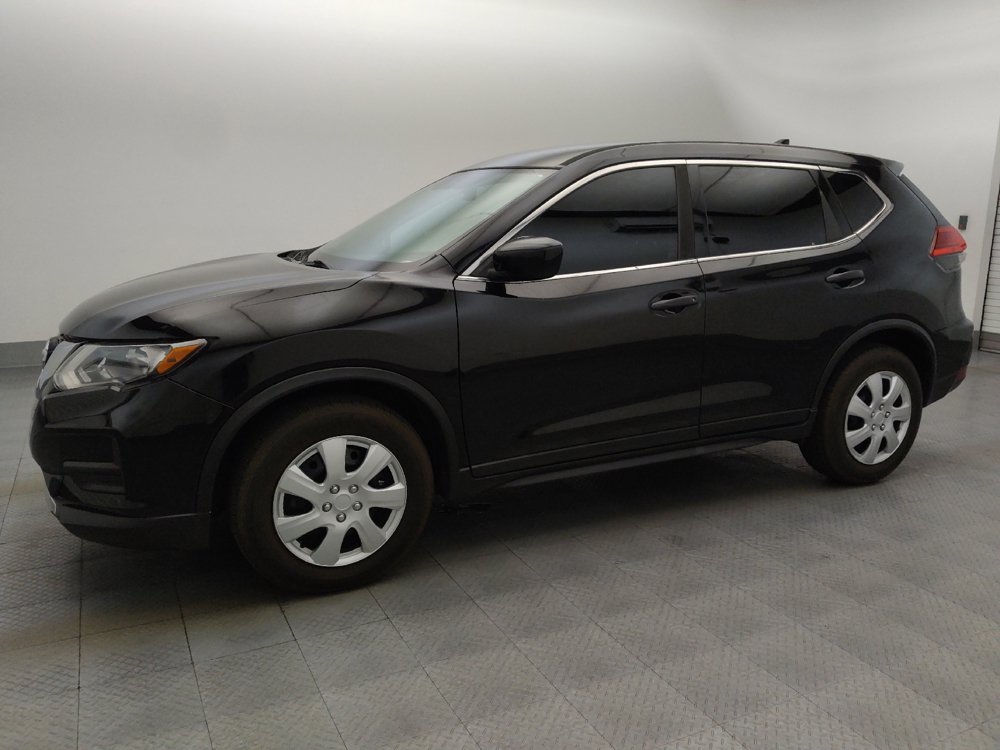 Used 2017 Nissan Rogue S FWD image 2