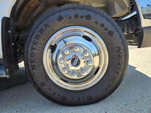 Used 2018 Ford E-450 and Econoline 450 Super Duty w/ Motorhome Prep Package image 9