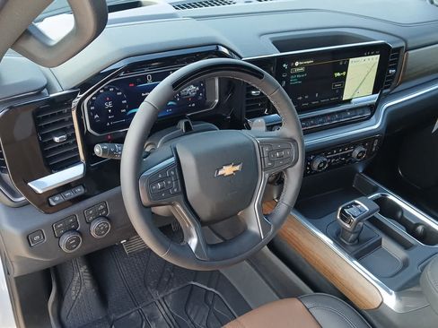 New 2026 Chevrolet Silverado 1500 High Country w/ High Country Premium Package AWD/4WD image 51
