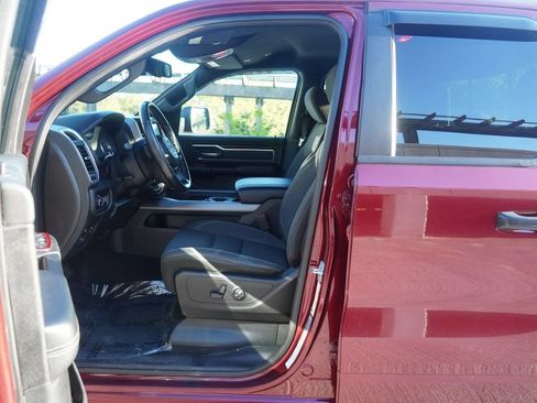 Used 2019 RAM 1500 Big Horn AWD/4WD image 18
