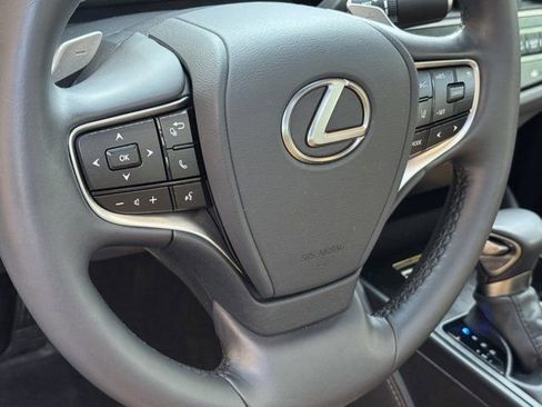 Used 2025 Lexus ES 350 w/ Accessory Package (Z2) image 31