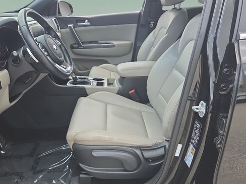 Used 2020 Kia Sportage S FWD image 9