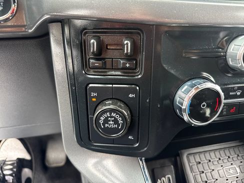 Used 2025 Ford F150 XLT w/ Equipment Group 302A MID AWD/4WD image 40