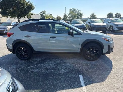 Used 2023 Subaru Crosstrek 2.0i Premium w/ Special Edition AWD/4WD image 4