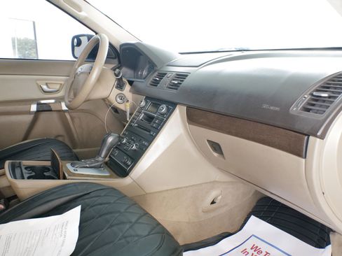 Used 2010 Volvo XC90 3.2 image 12