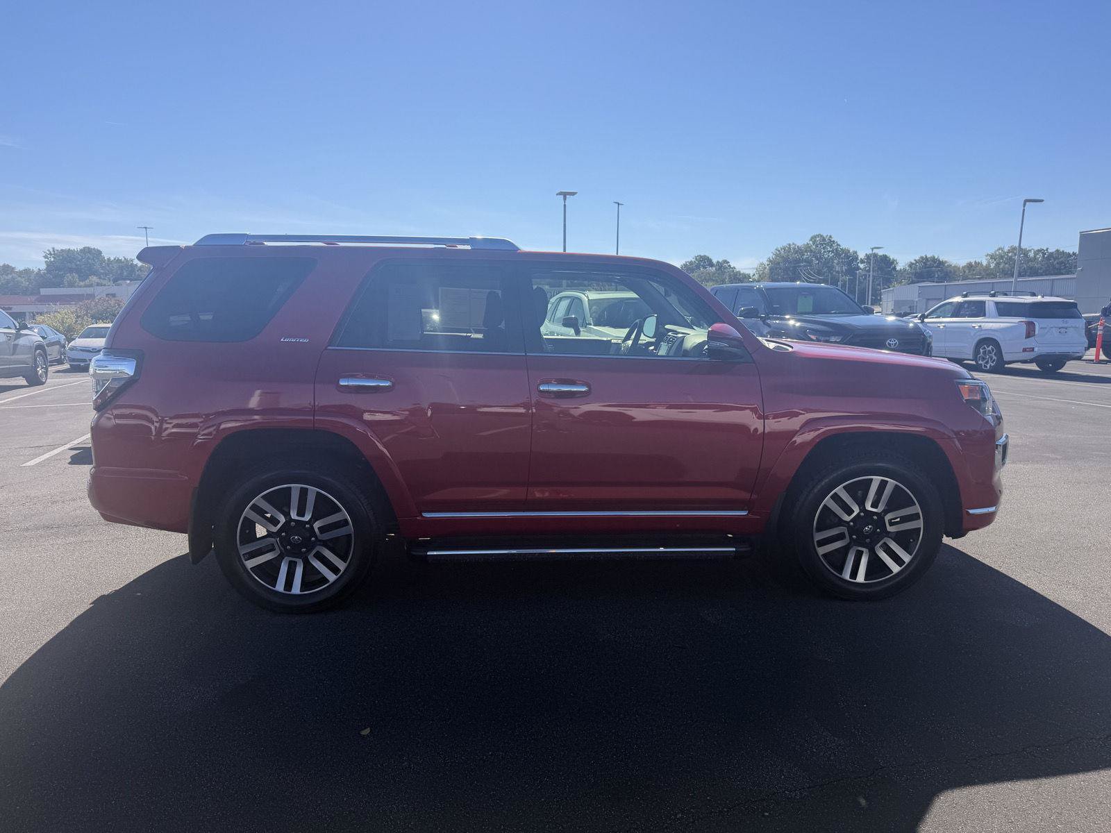 Used 2023 Toyota 4Runner Limited AWD/4WD image 4