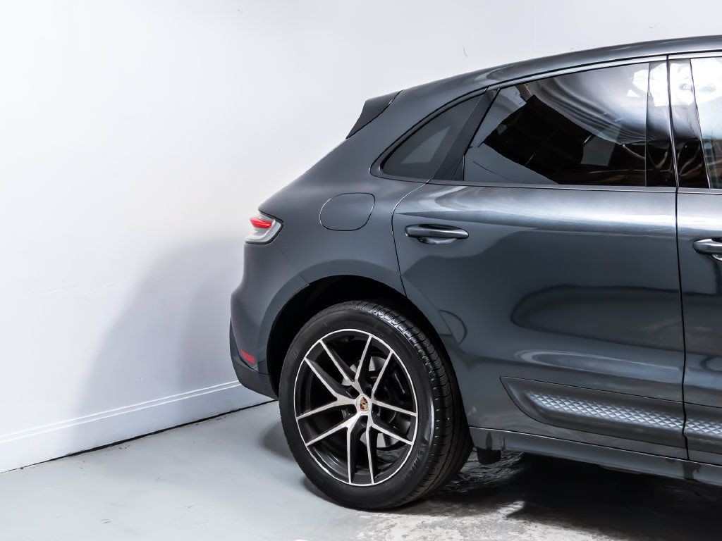 Used 2023 Porsche Macan AWD/4WD image 11