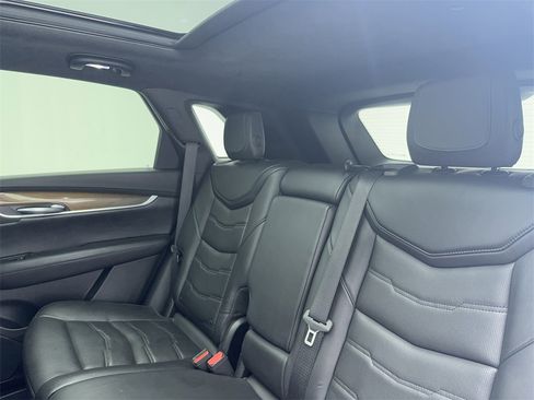 Used 2017 Cadillac XT5 Platinum image 38